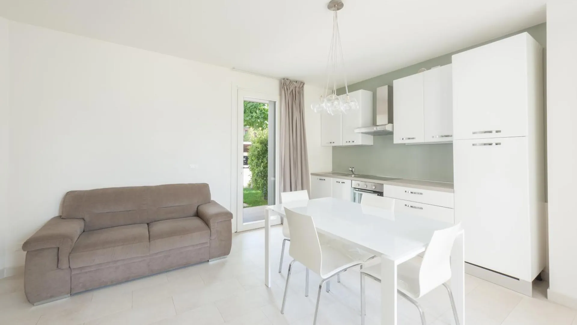 Villaggio Les Maisons - Immobiliare Pacella Lido di Jesolo